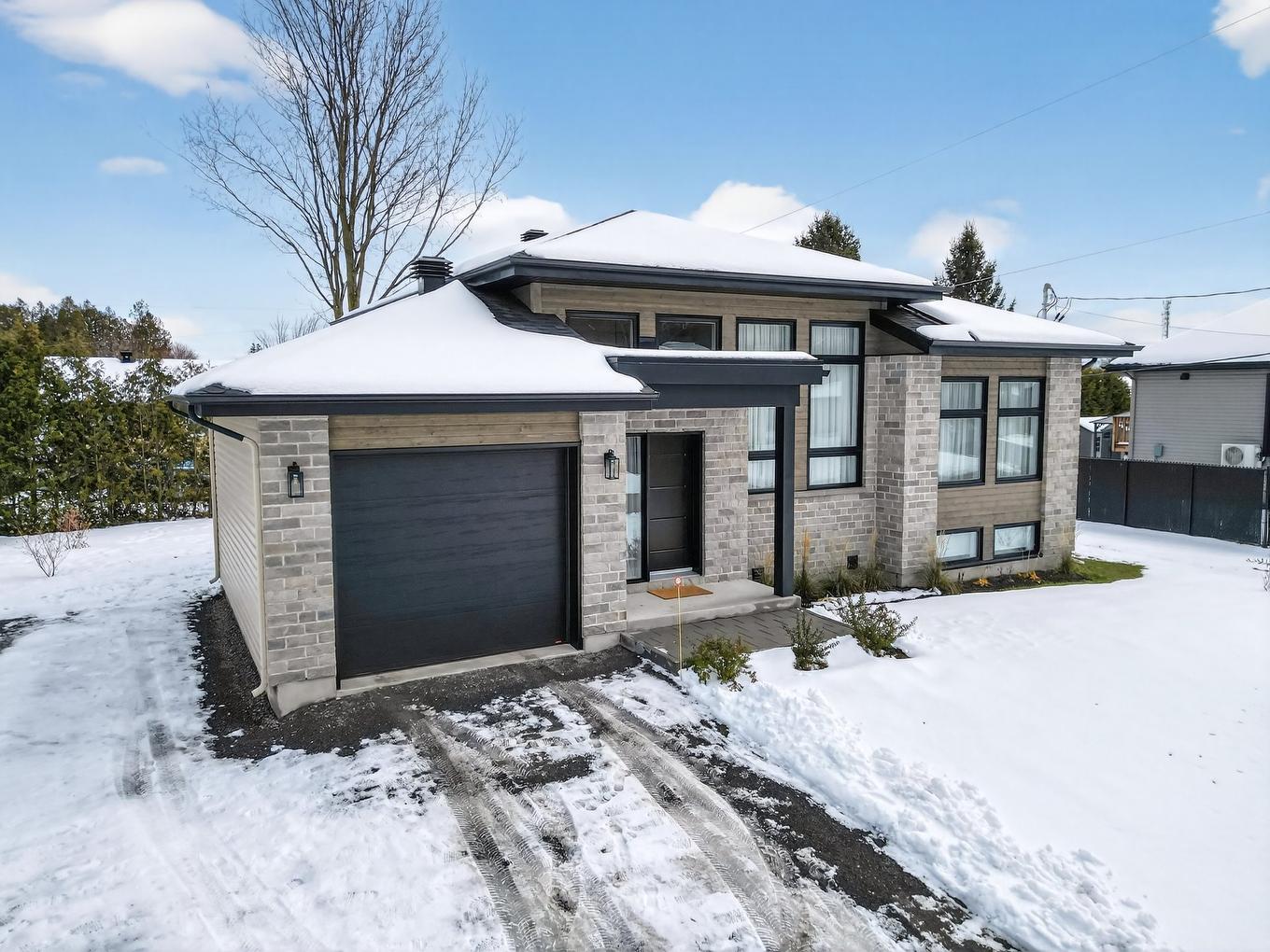 Aerial photo - 46 Rue St-Émilion, Brownsburg-Chatham, QC - Outdoor