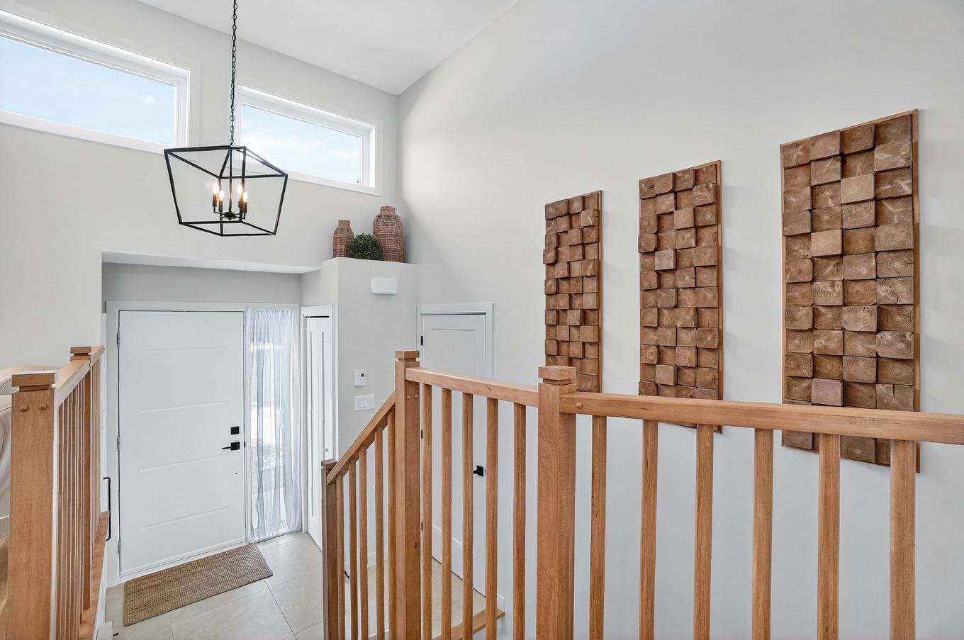 Hall - 46 Rue St-Émilion, Brownsburg-Chatham, QC - Indoor Photo Showing Other Room