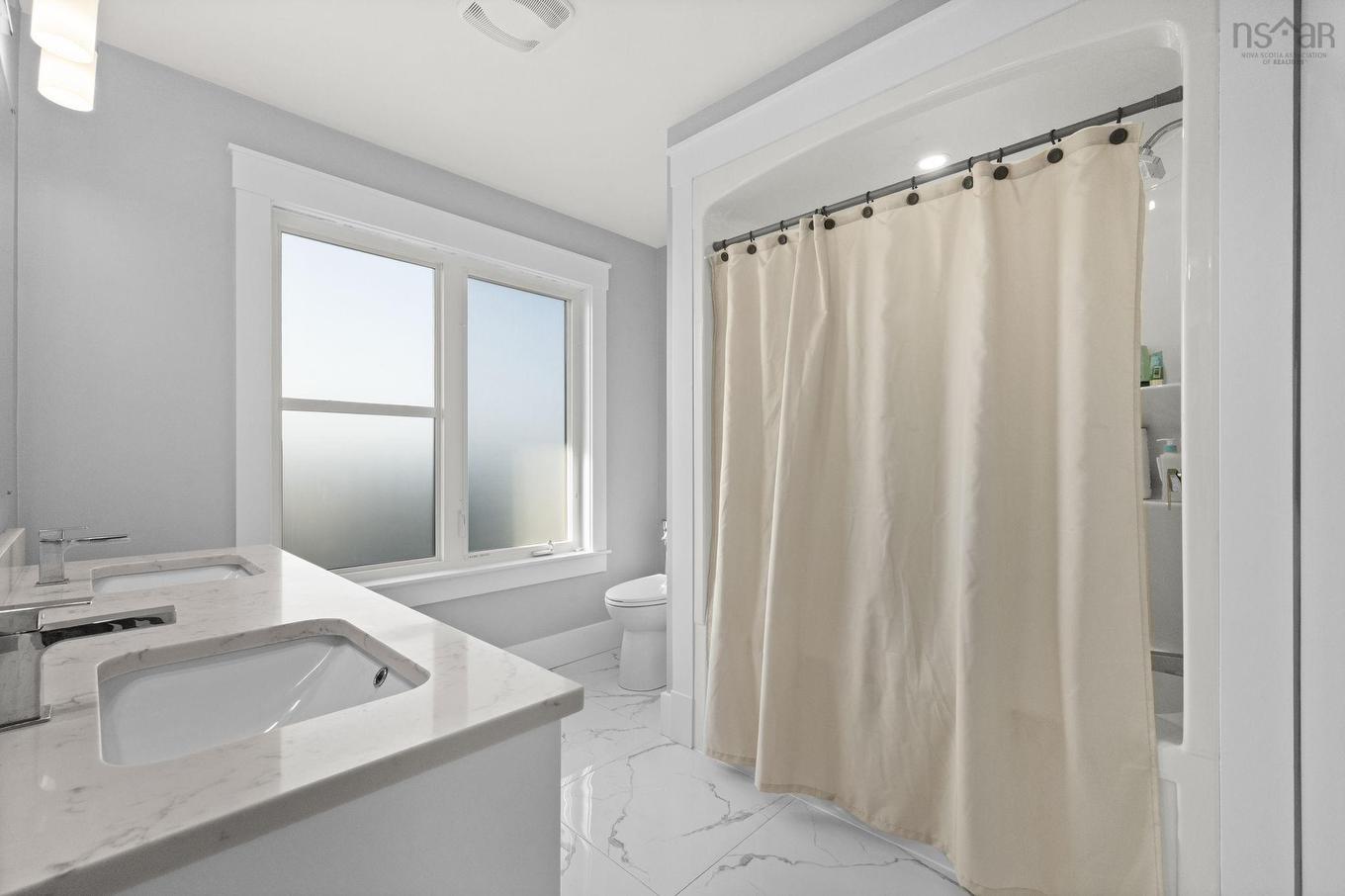 15 Theresa Mcneil Grove, Halifax, NS