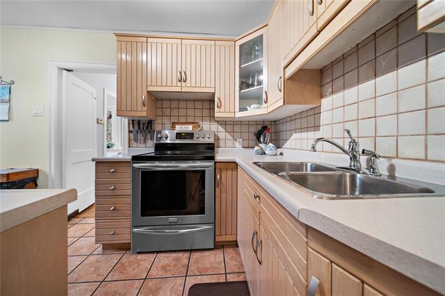 655 Kingsway, Winnipeg, MB