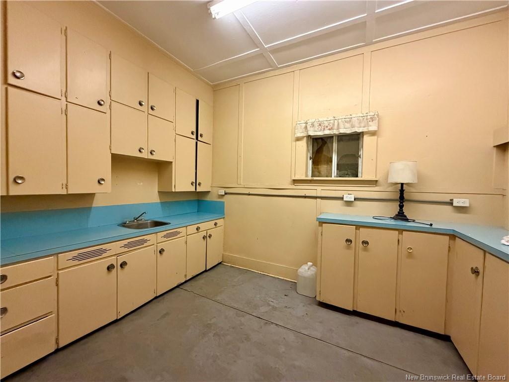 131 Renfrew, Dalhousie, NB