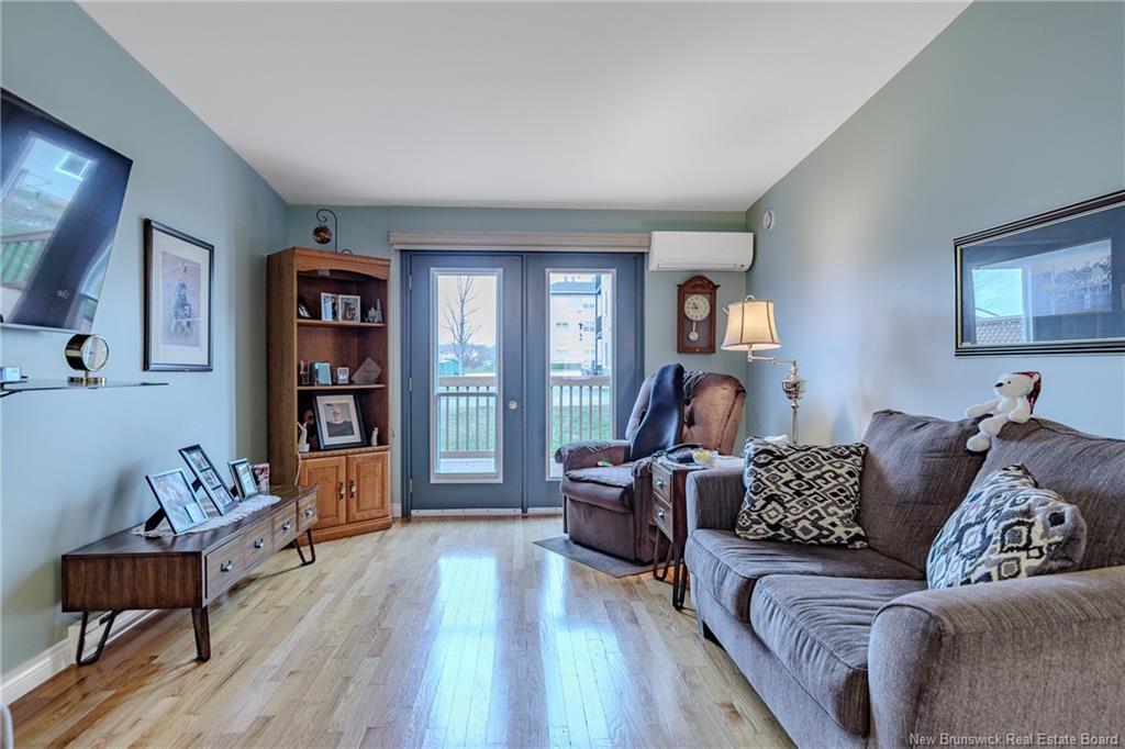 8 Saint Peters Crt, Saint John, NB