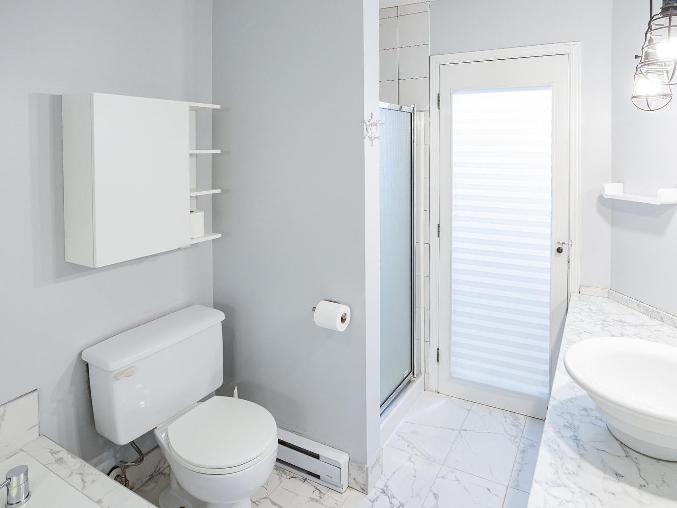 Salle de bains - 203-807 Rue Pie-Xii, Vaudreuil-Dorion, QC - Indoor Photo Showing Bathroom