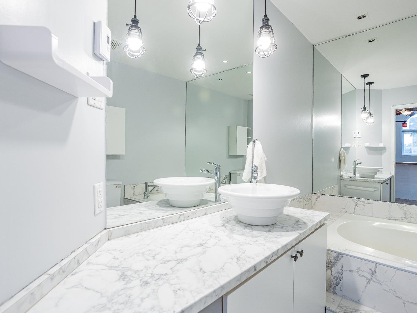 Salle de bains - 203-807 Rue Pie-Xii, Vaudreuil-Dorion, QC - Indoor Photo Showing Bathroom