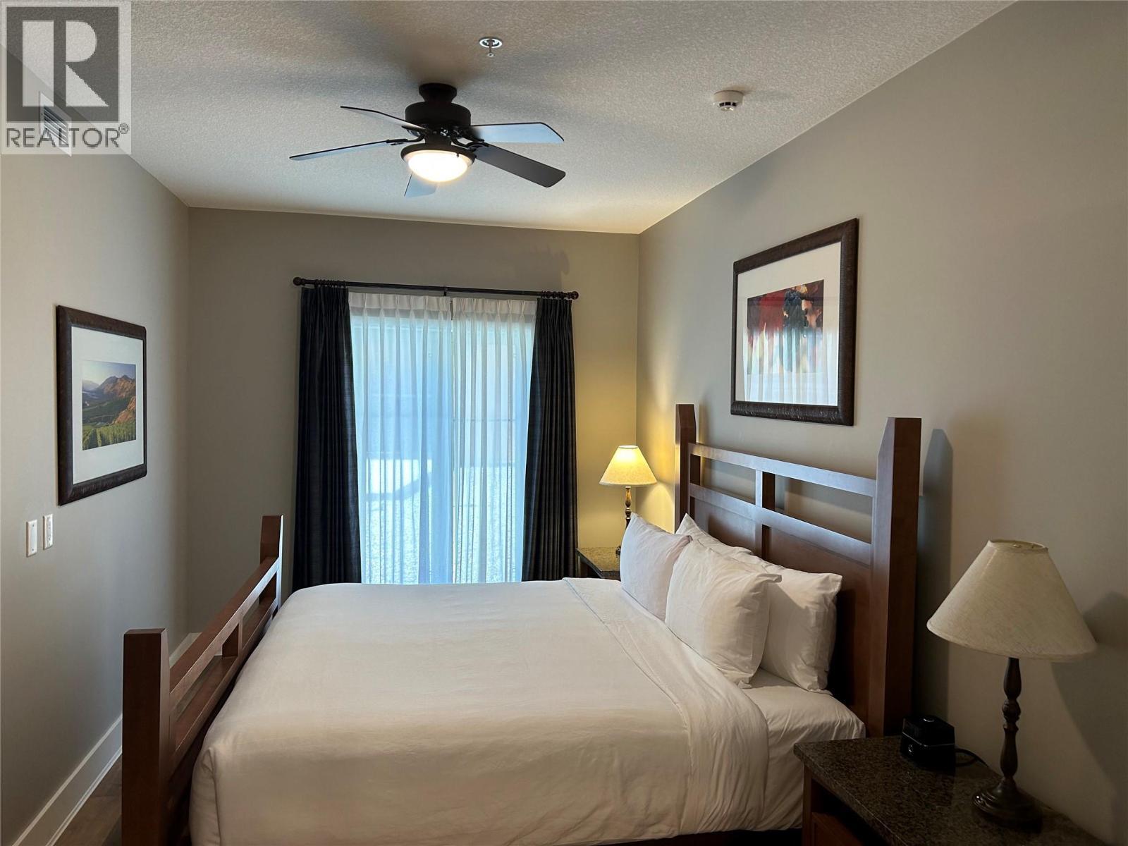 1200 Rancher Creek Road Unit# 131Ab, Osoyoos, BC - Indoor Photo Showing Bedroom