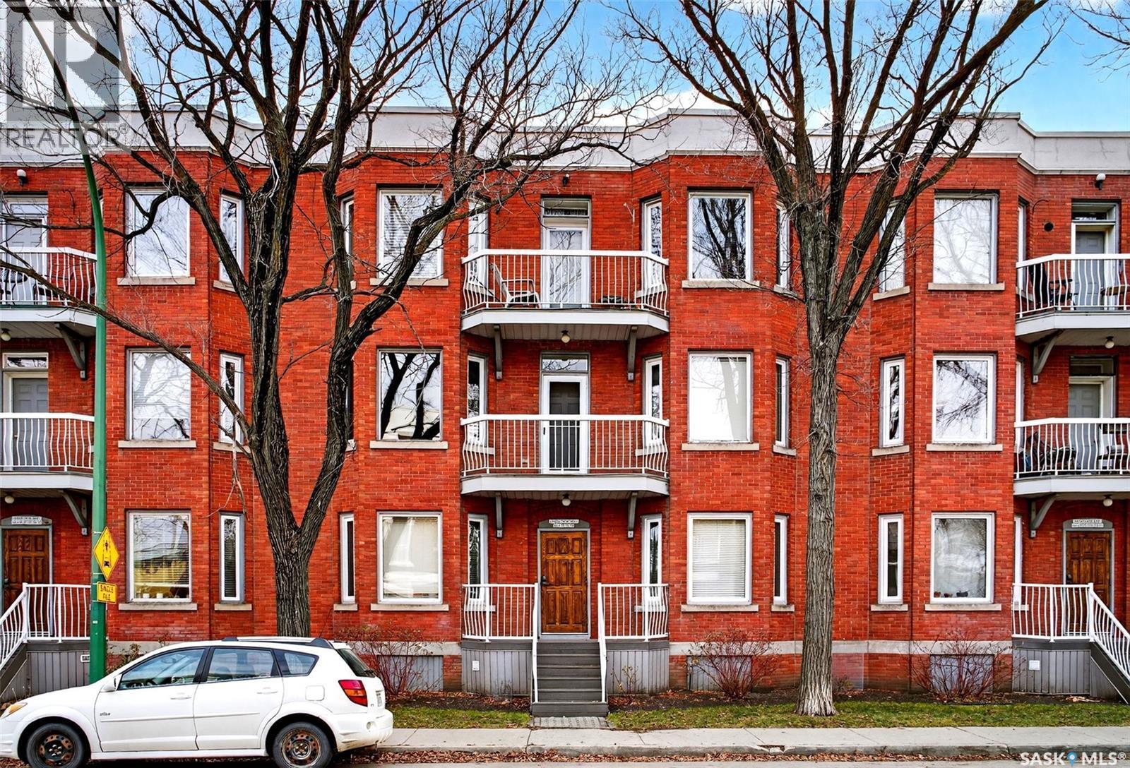 304 2925 14Th Avenue, Regina, SK - Outdoor With Balcony With Facade
