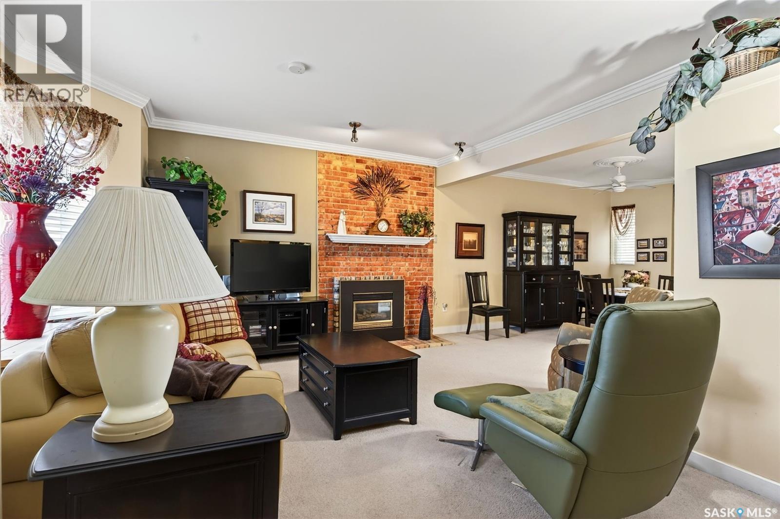 304 2925 14Th Avenue, Regina, SK - Indoor With Fireplace