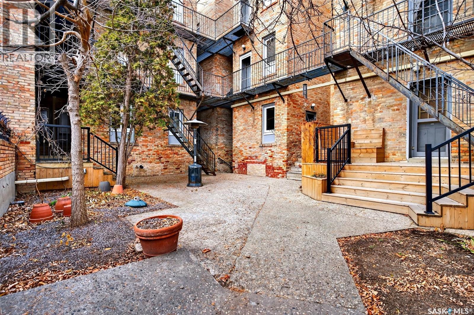 304 2925 14Th Avenue, Regina, SK - Outdoor