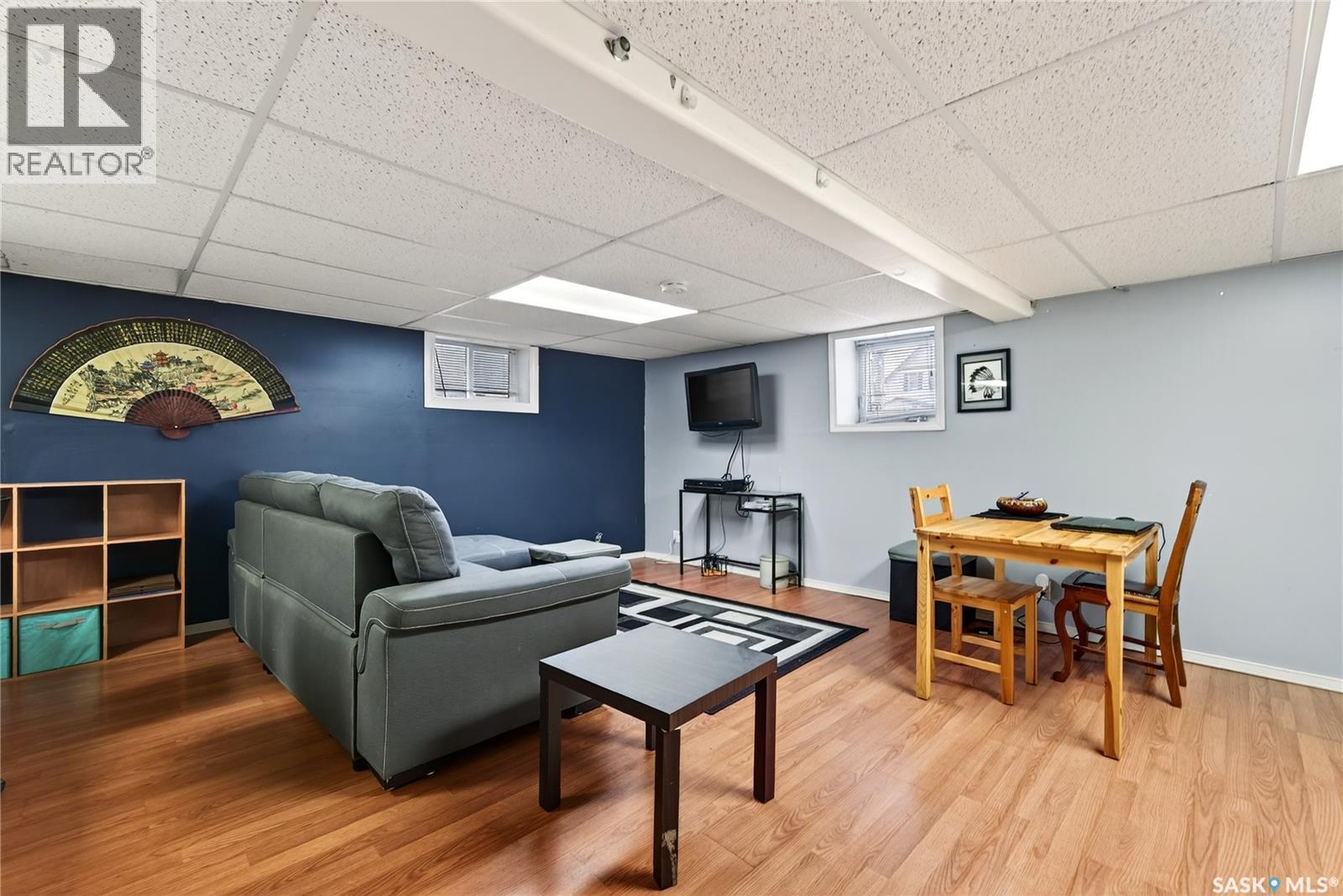 1334 Victoria Avenue, Regina, SK - Indoor Photo Showing Basement