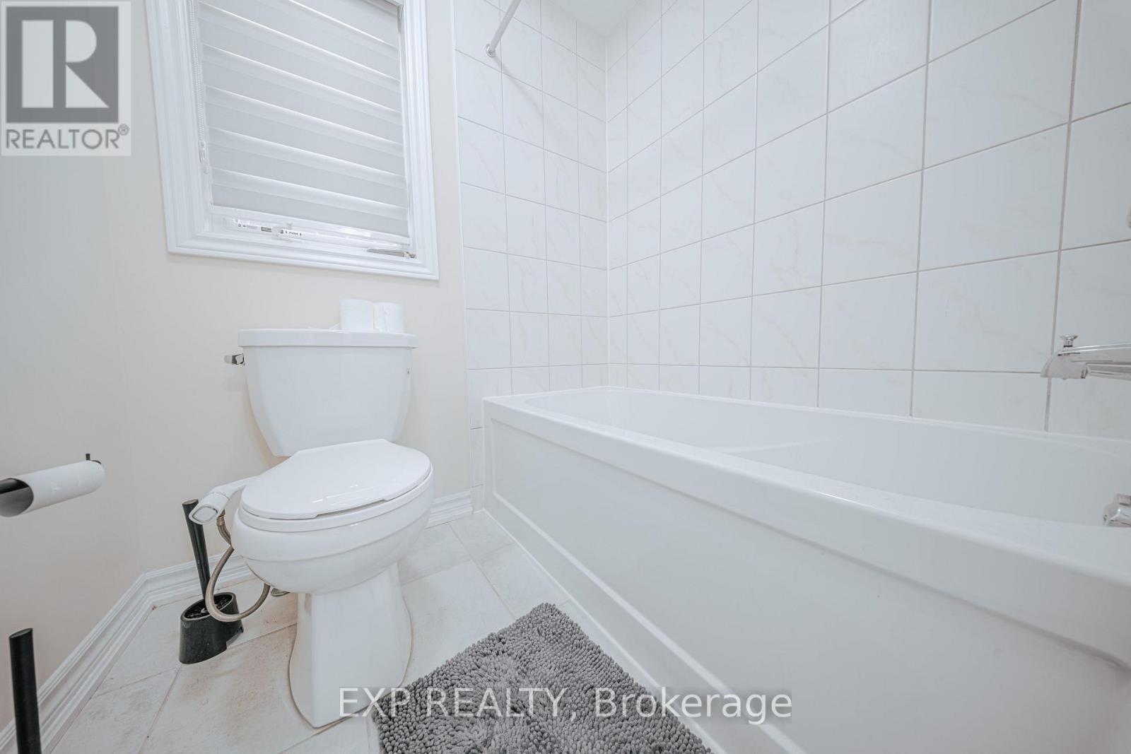 212 Ronald Guscott Street, Oshawa, ON - Indoor Photo Showing Bathroom