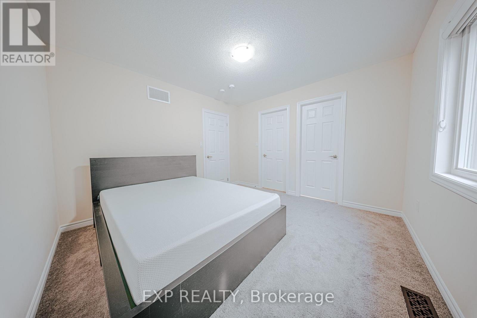 212 Ronald Guscott Street, Oshawa, ON - Indoor