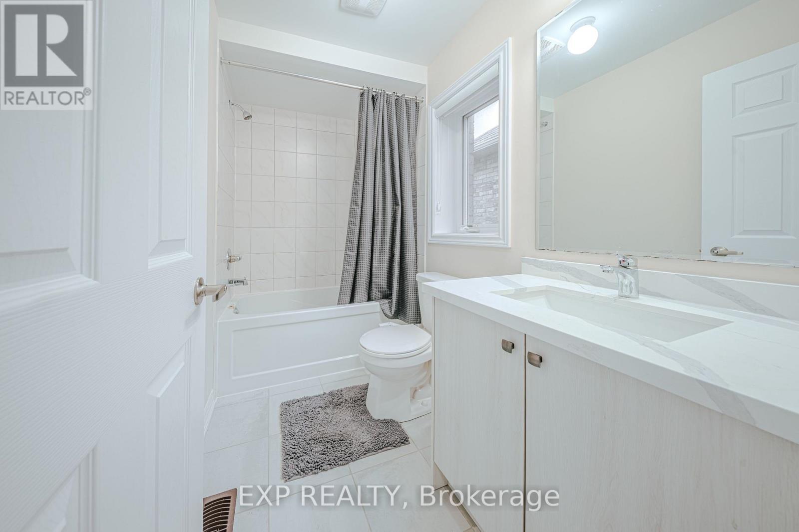 212 Ronald Guscott Street, Oshawa, ON - Indoor Photo Showing Bathroom
