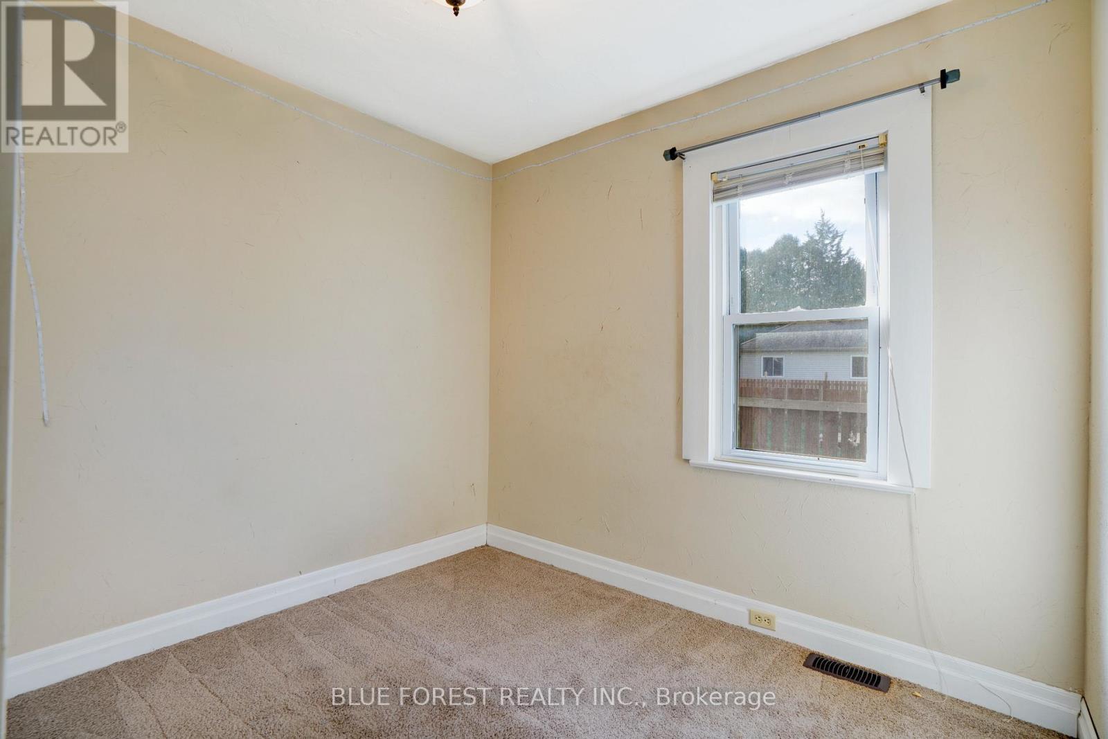 22557 Queens Line, West Elgin (Rodney), ON - Indoor Photo Showing Other Room