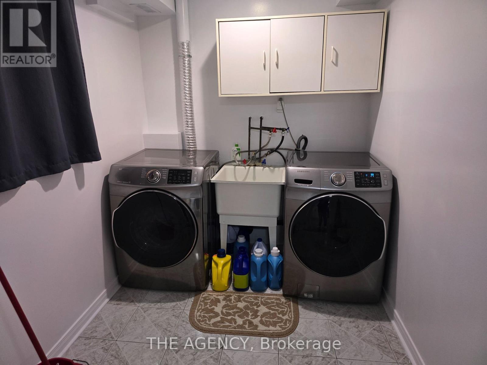 Lower - 139 Cinrickbar Drive, Toronto, ON