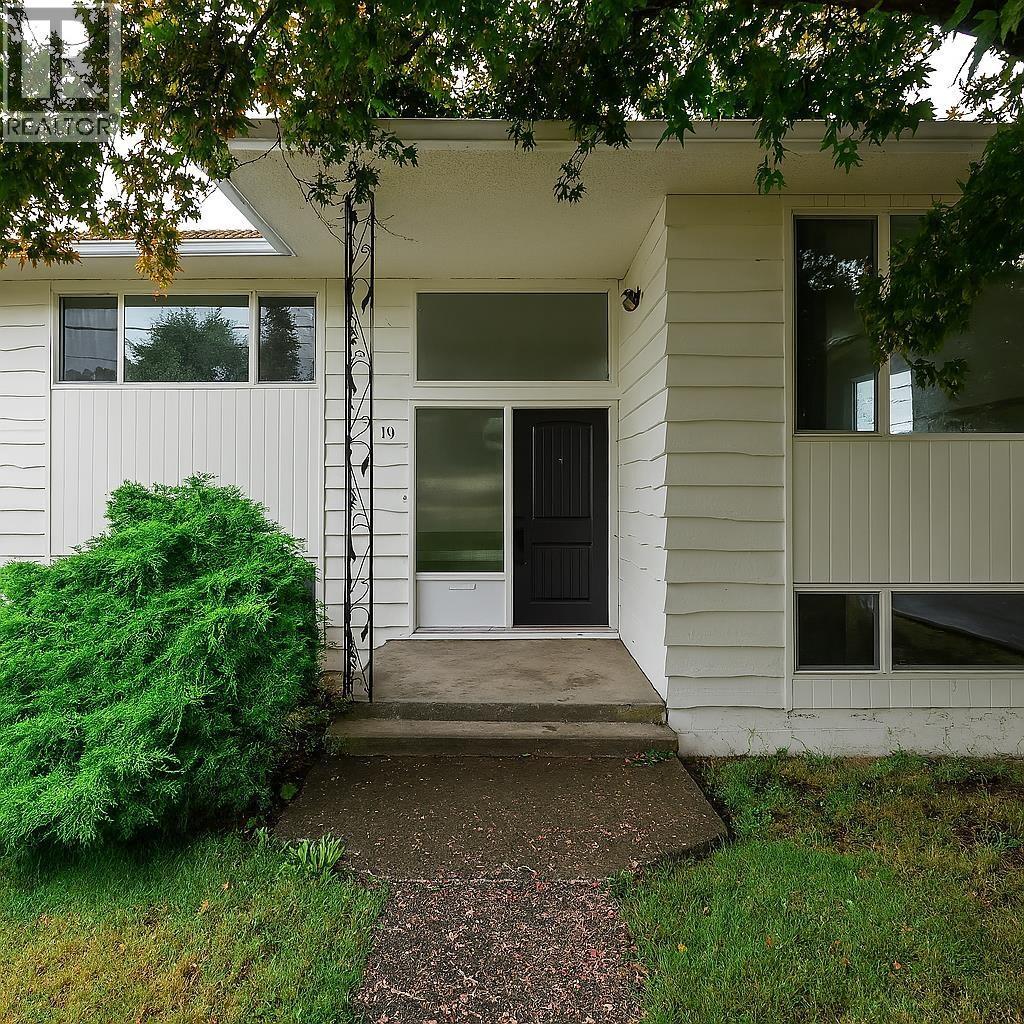 1410 Dansey Avenue, Coquitlam, BC