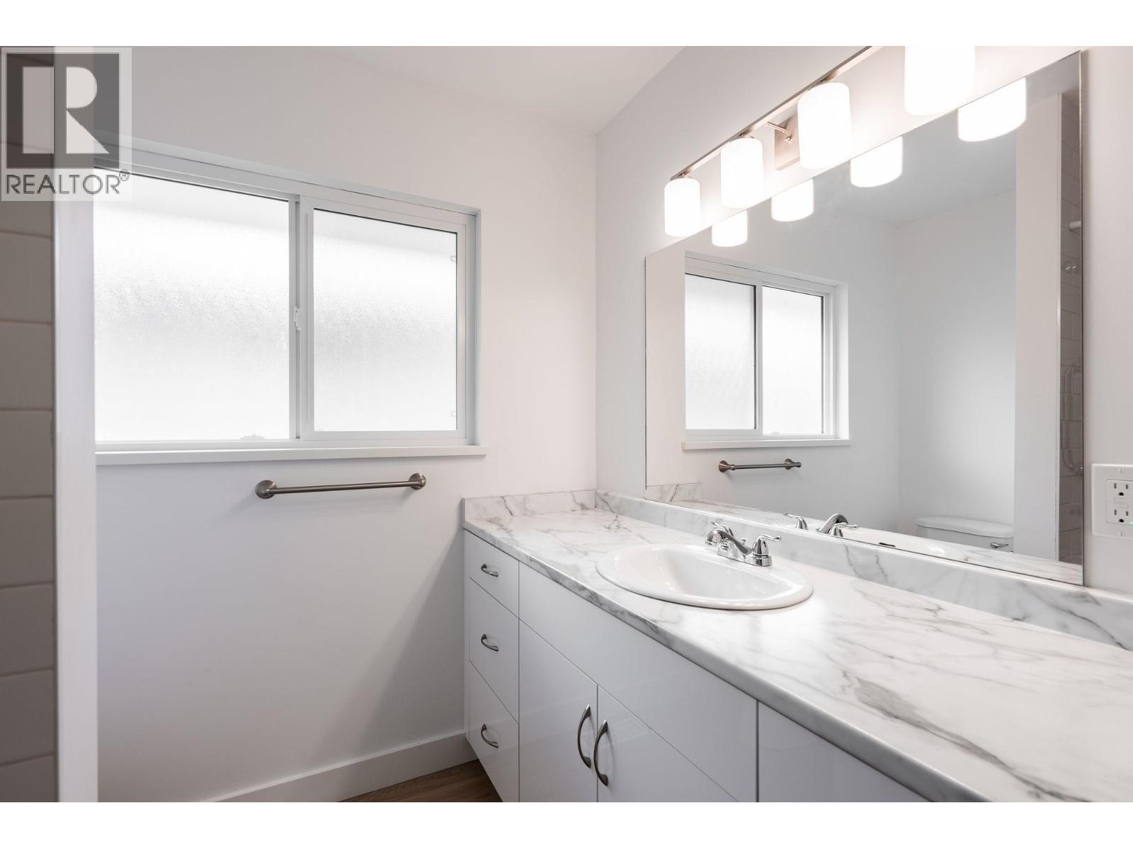 1410 Dansey Avenue, Coquitlam, BC