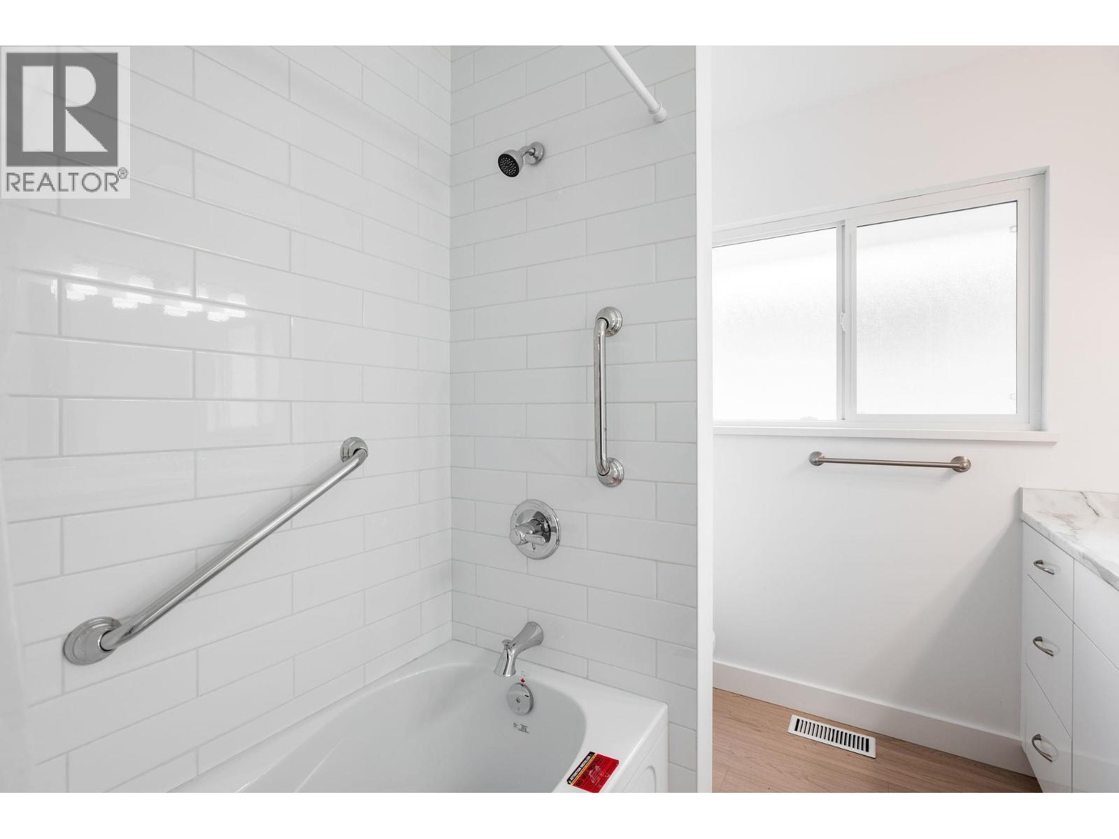 1410 Dansey Avenue, Coquitlam, BC