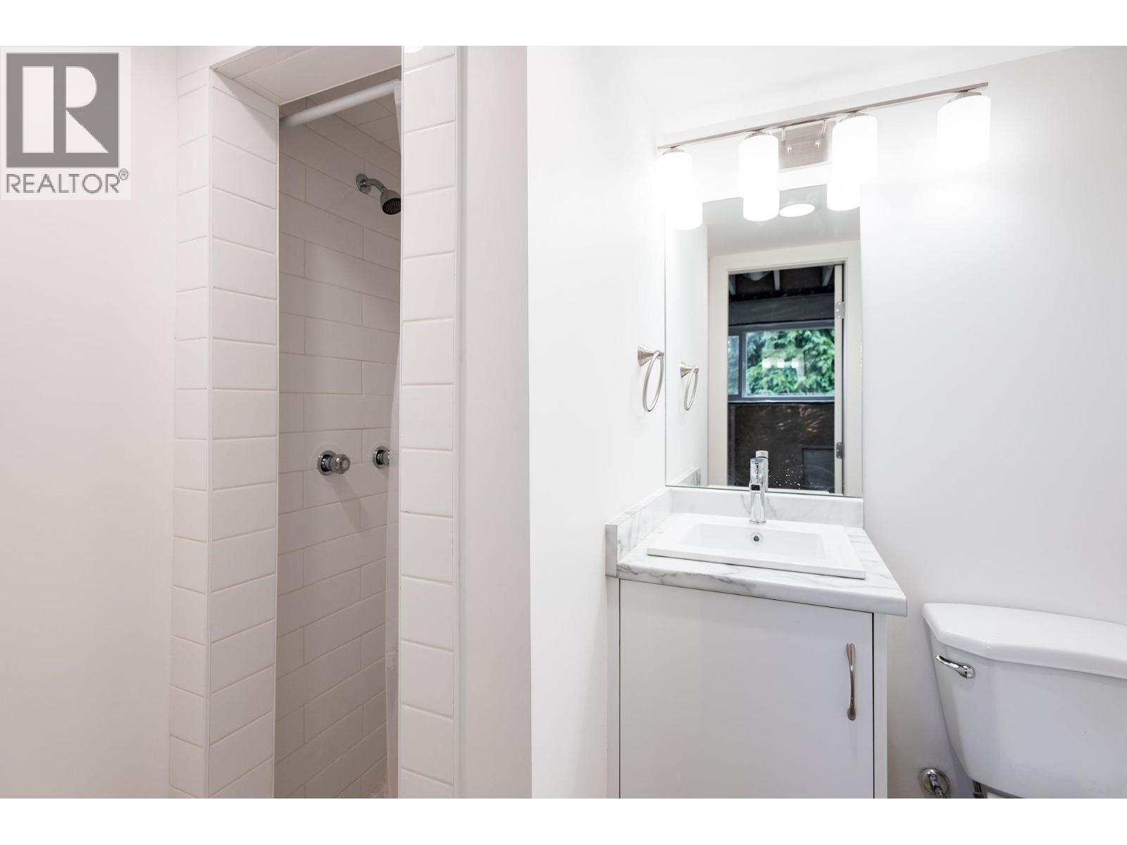 1410 Dansey Avenue, Coquitlam, BC