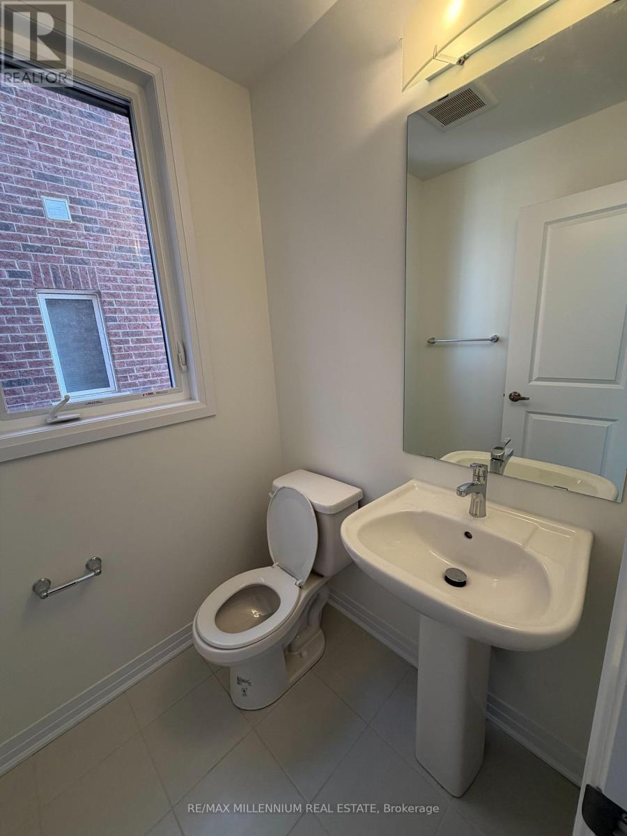 131 Gillespie Drive, Brantford, ON - Indoor Photo Showing Bathroom
