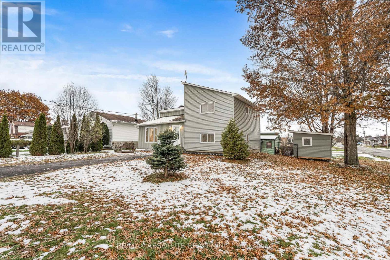 366 Charron Street, Clarence-Rockland, ON - Outdoor