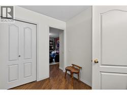 Lock-off option hallway -