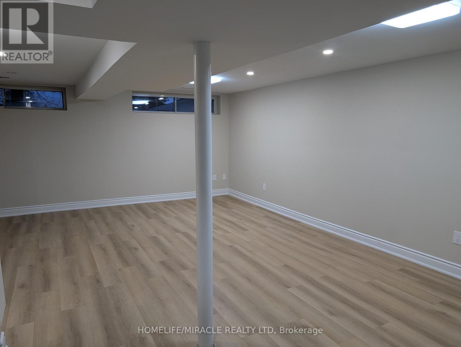 15 Athlone Avenue, Brampton, ON - Indoor