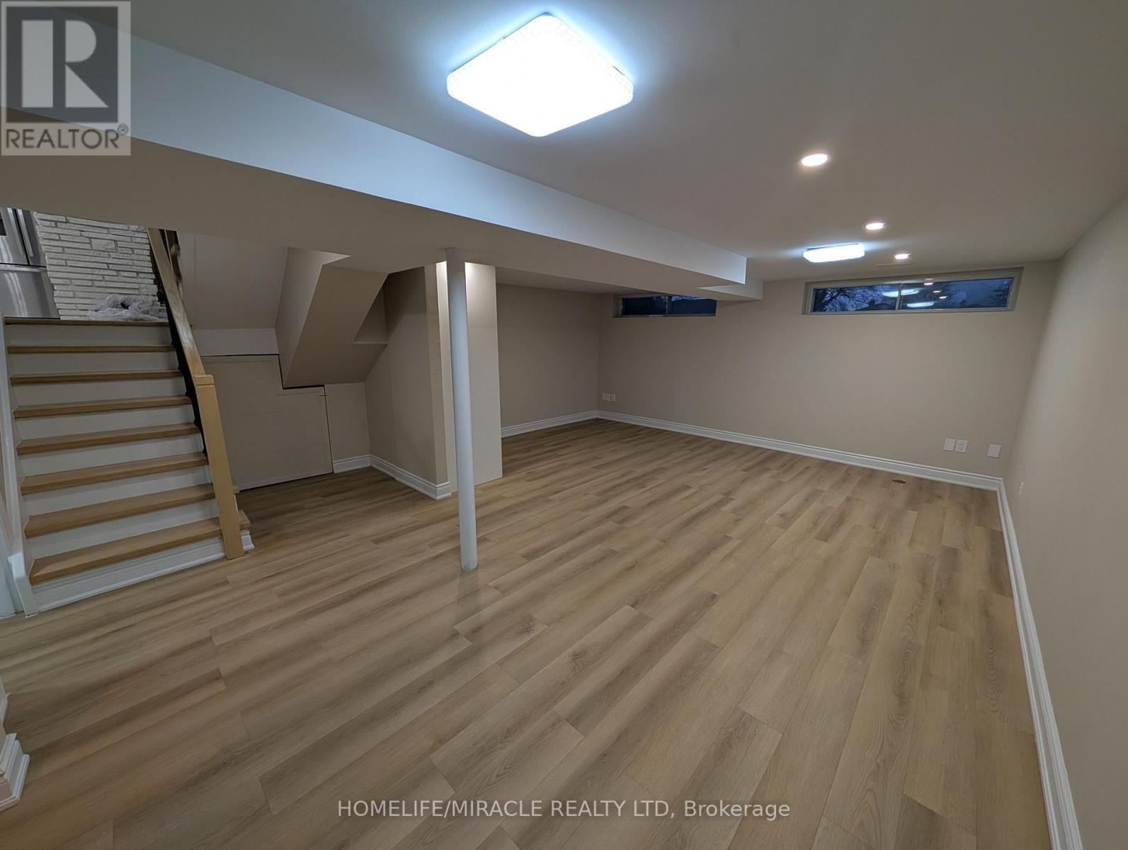 15 Athlone Avenue, Brampton, ON - Indoor