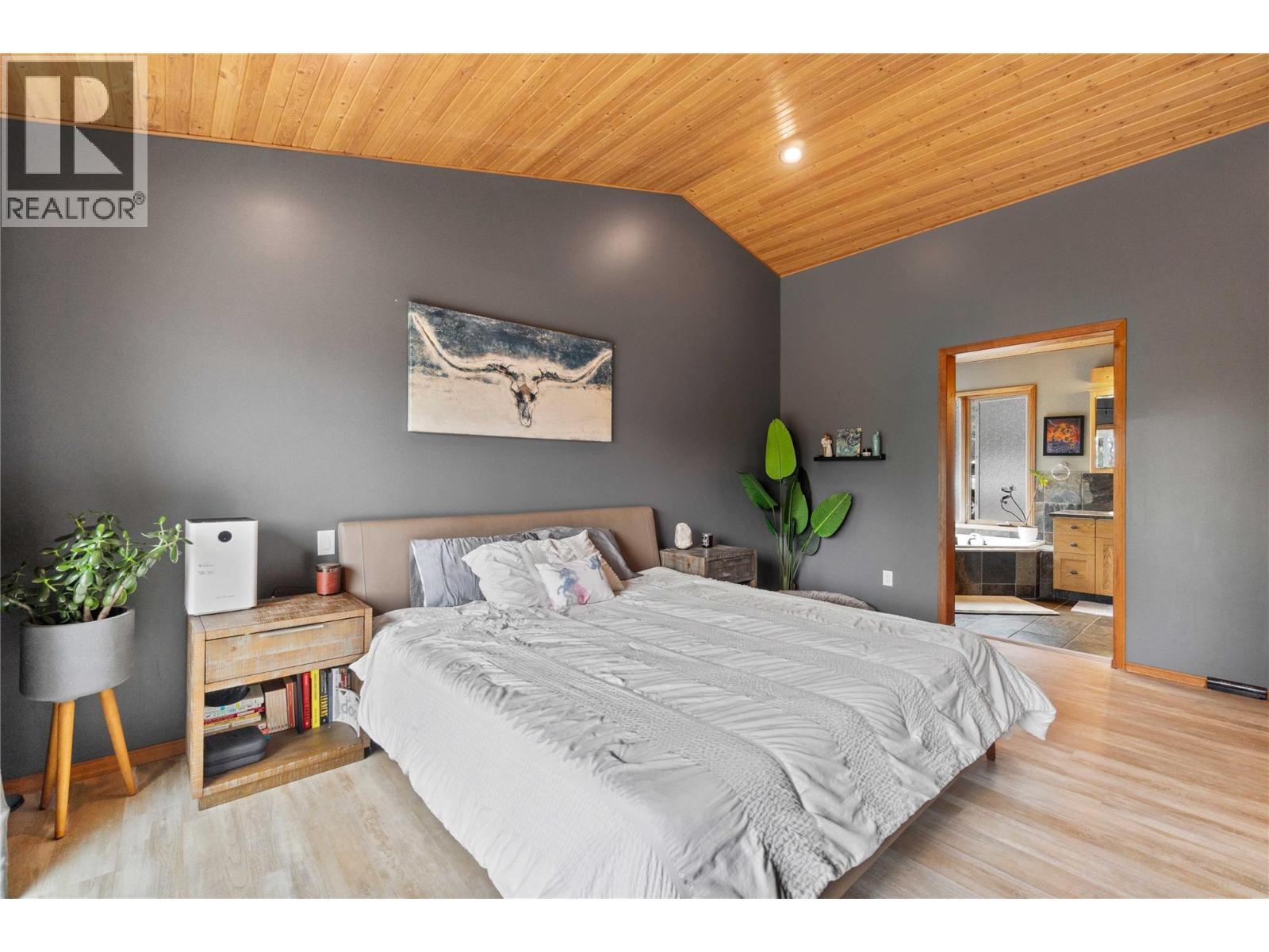 65 Furlong Road, Enderby, BC - Indoor Photo Showing Bedroom