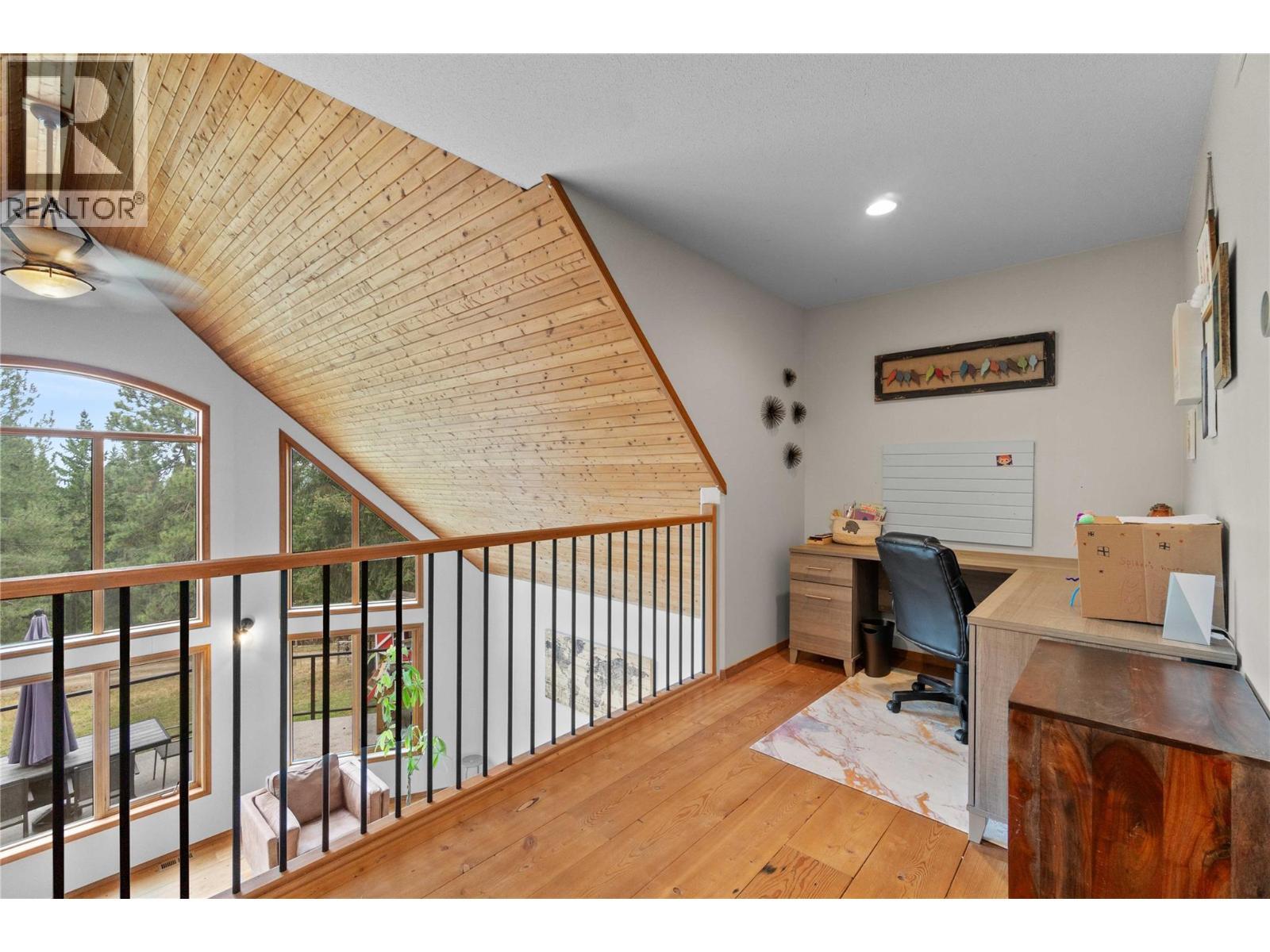 65 Furlong Road, Enderby, BC - Indoor Photo Showing Office