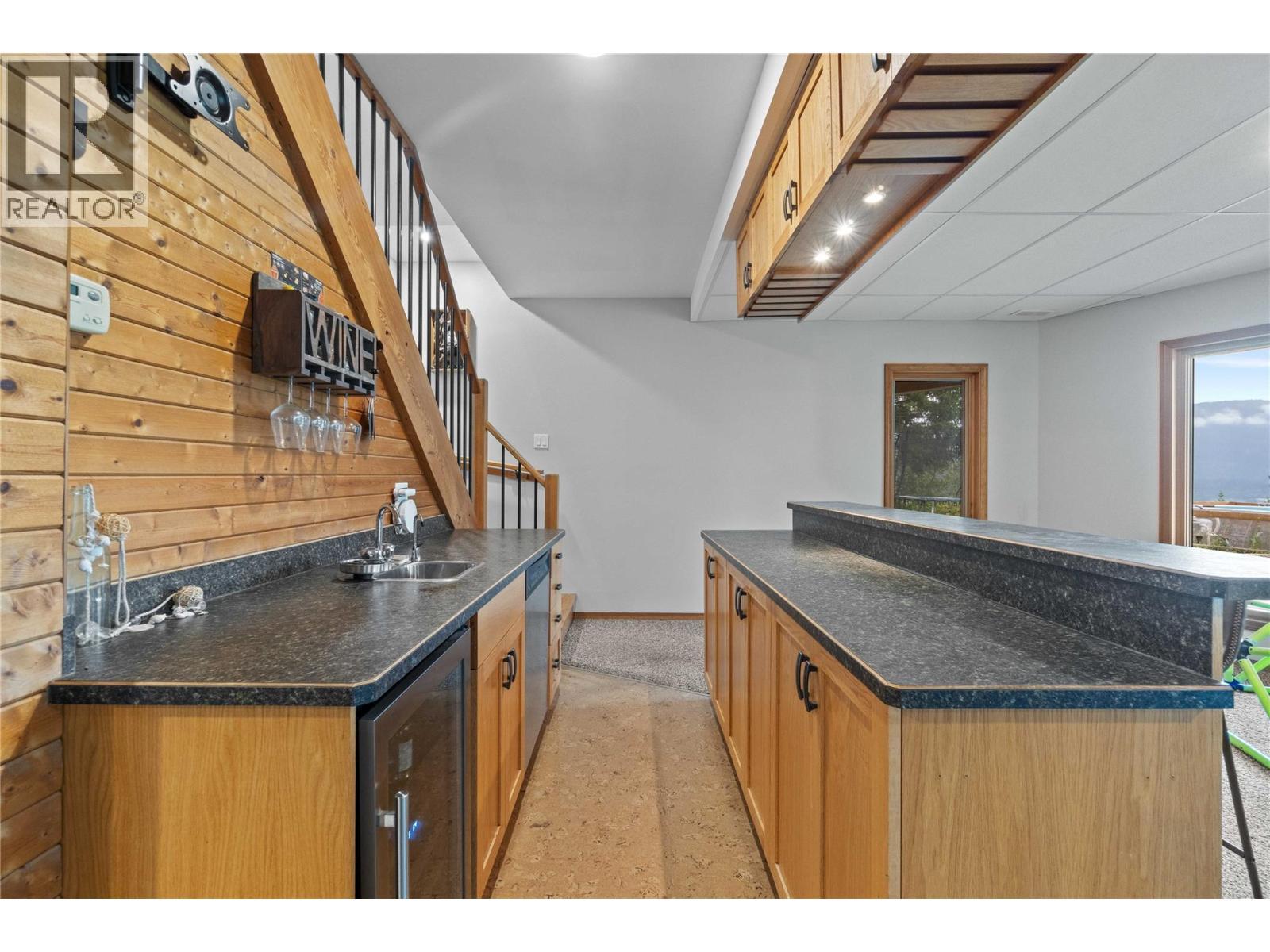 65 Furlong Road, Enderby, BC - Indoor Photo Showing Kitchen