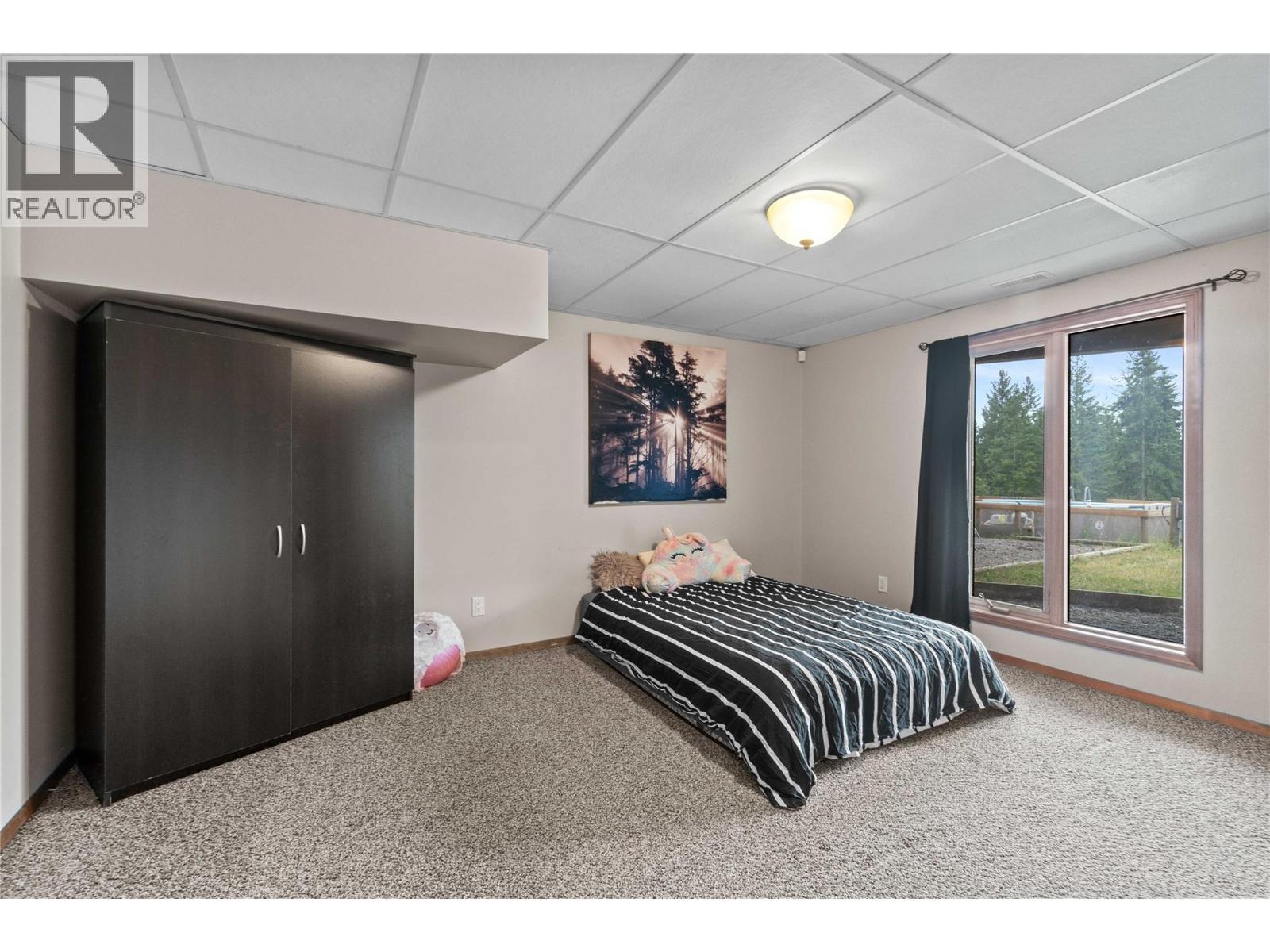 65 Furlong Road, Enderby, BC - Indoor Photo Showing Bedroom