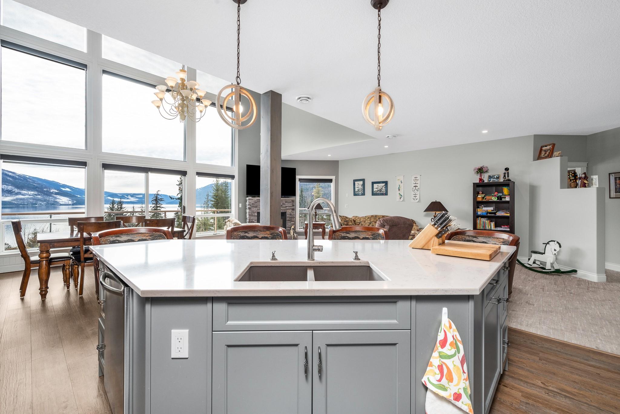 202-3473 Lakeview Place, Enderby, BC - Indoor Photo Showing Other Room
