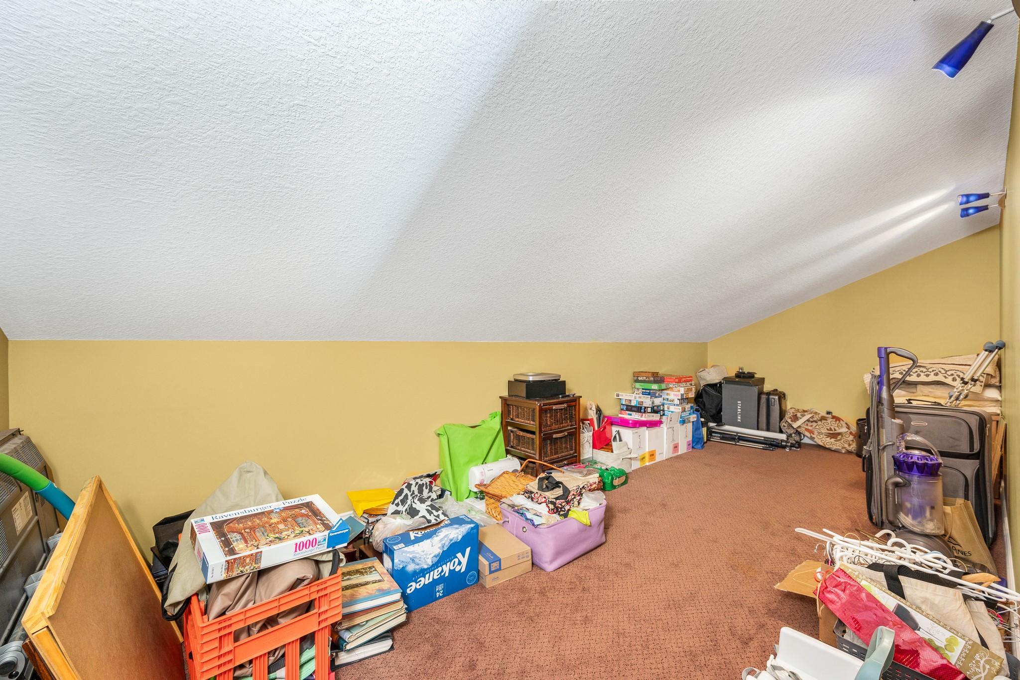 202-3473 Lakeview Place, Enderby, BC - Indoor Photo Showing Other Room