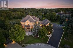 2 PRINCE ADAM COURT King, ON L7B 1M1