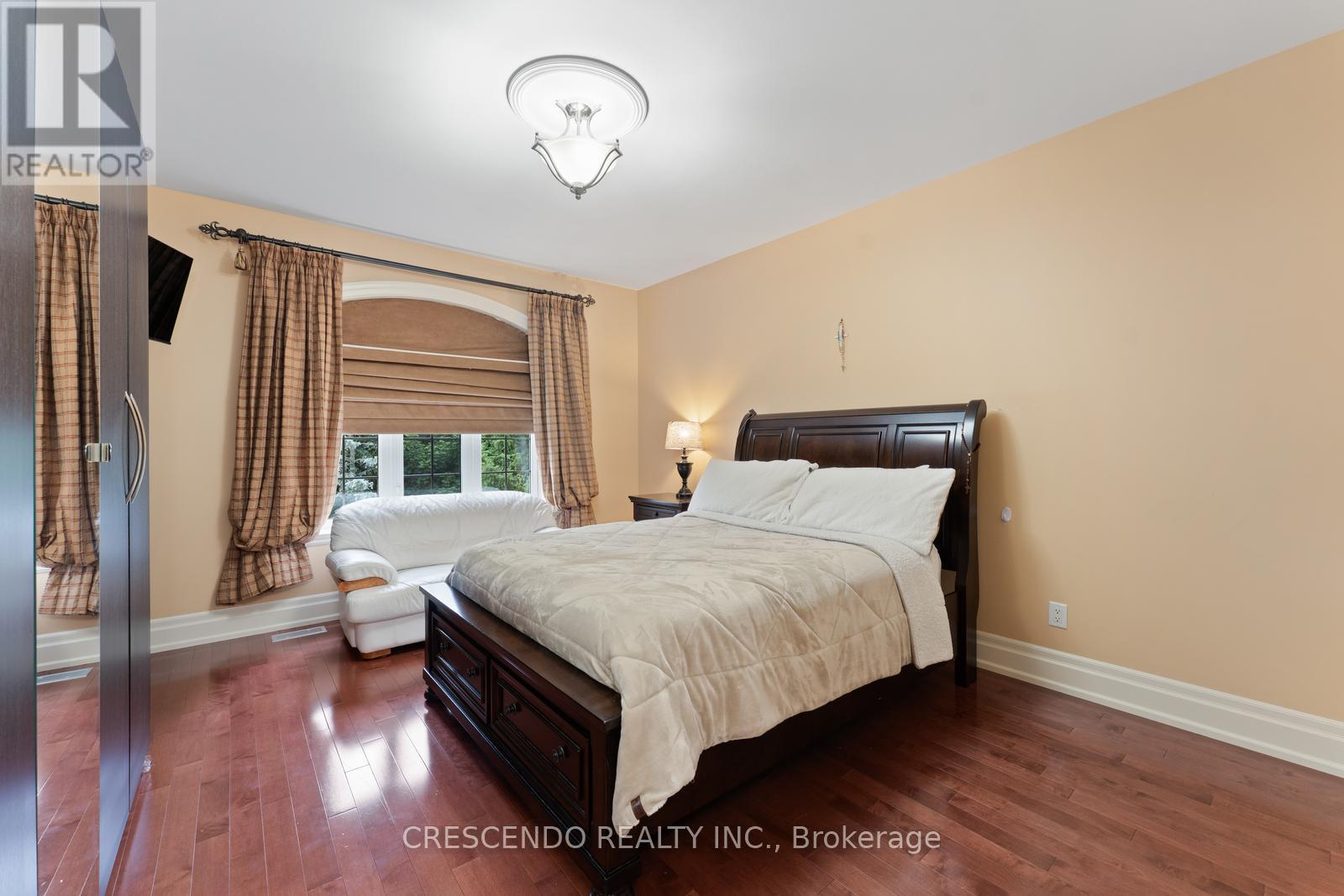 2 Prince Adam Court, King, ON - Indoor Photo Showing Bedroom