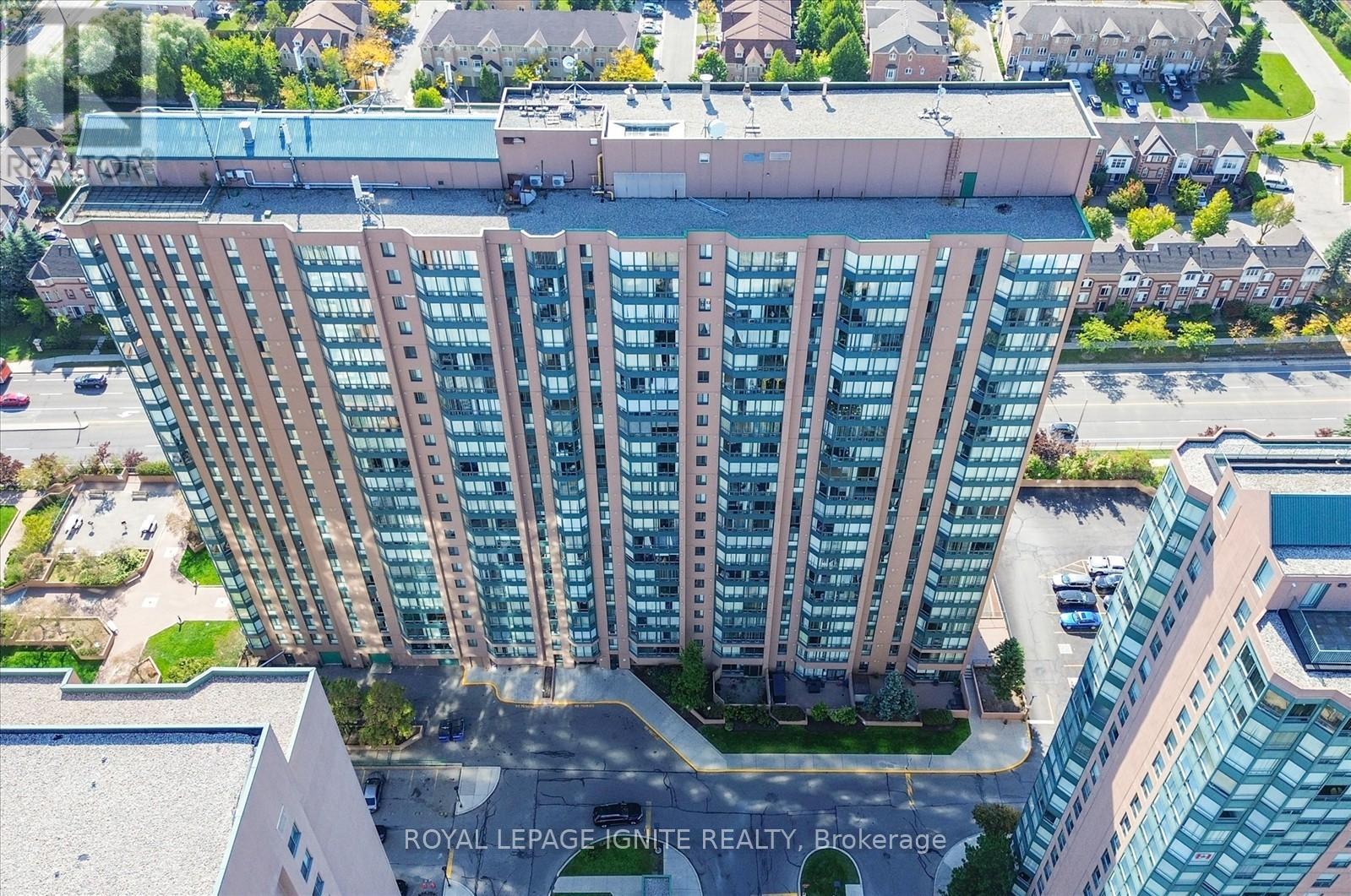 705 - 155 Hillcrest Avenue, Mississauga, ON - Outdoor With View
