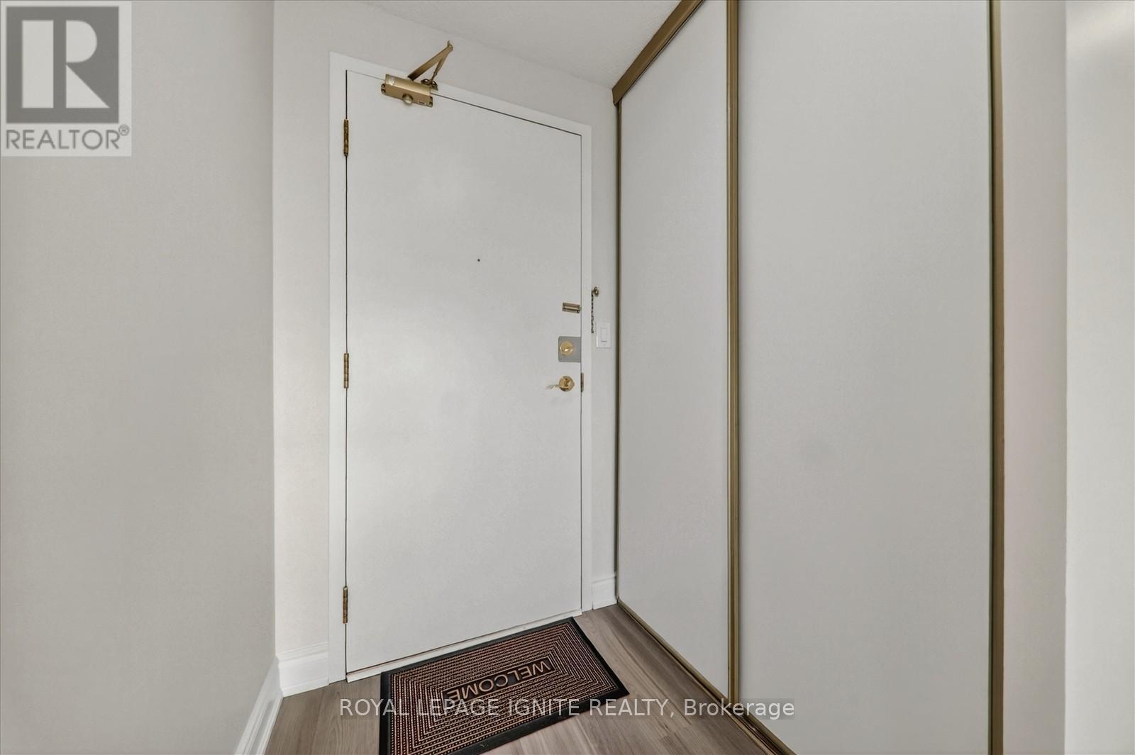 705 - 155 Hillcrest Avenue, Mississauga, ON - Indoor Photo Showing Other Room