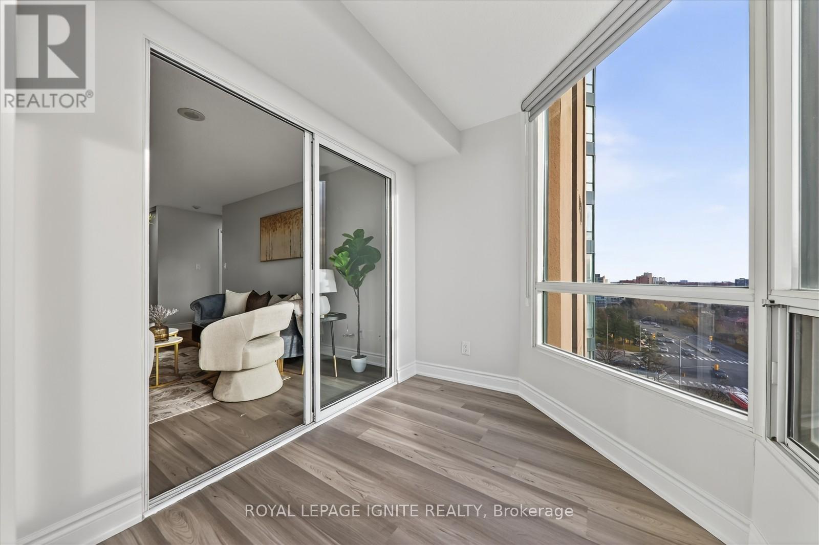 705 - 155 Hillcrest Avenue, Mississauga, ON - Photo Showing Other Room