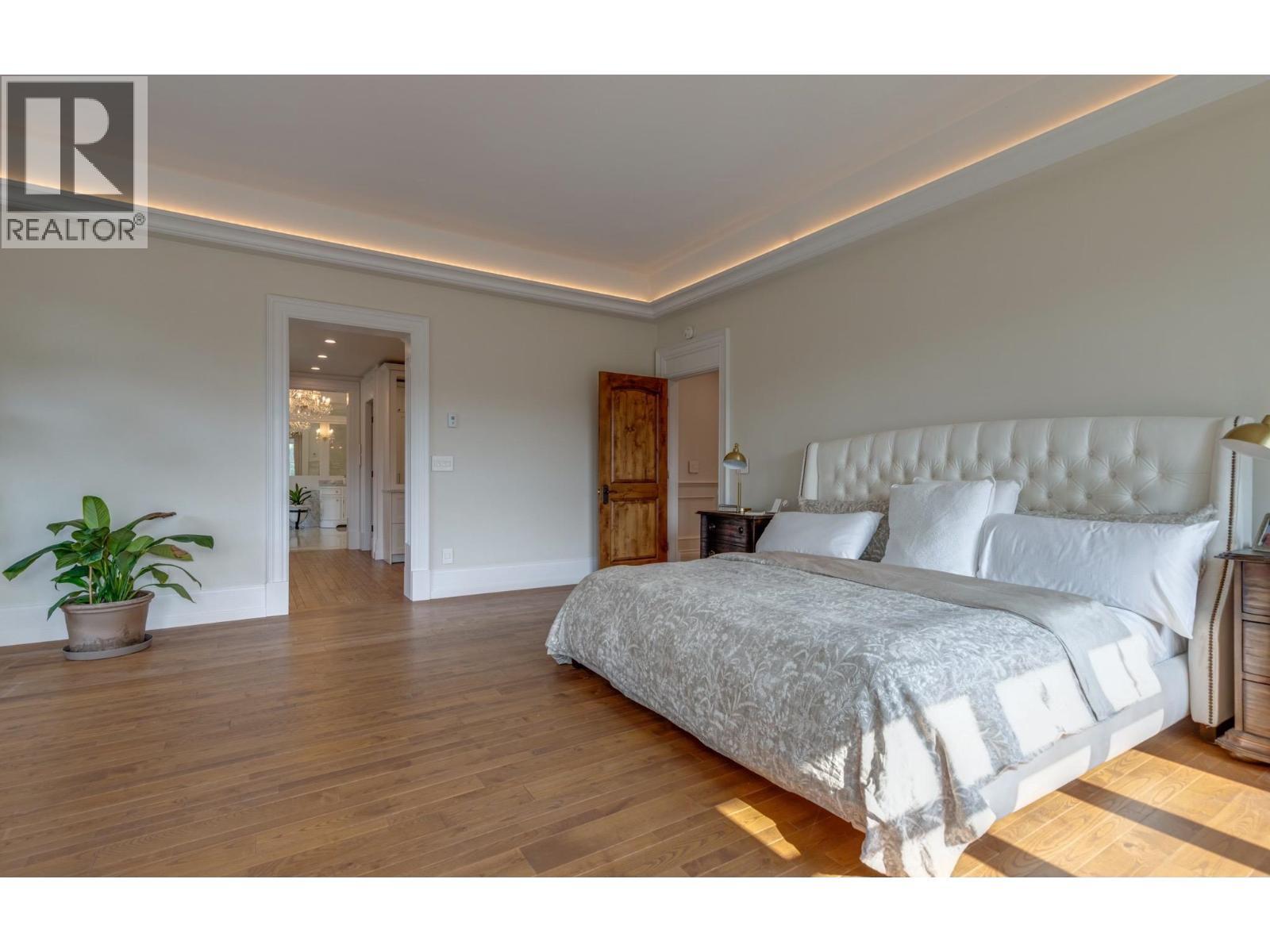 7015 Bench Drive, Prince George, BC - Indoor Photo Showing Bedroom