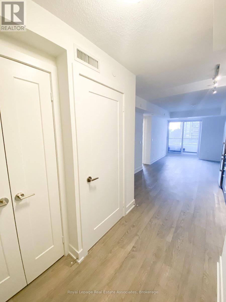 1210 - 7 Mabelle Avenue, Toronto, ON - Indoor Photo Showing Other Room