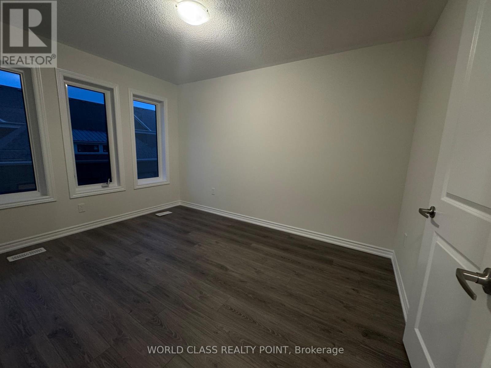 89 Watts Mews, Kawartha Lakes, ON - Indoor Photo Showing Other Room