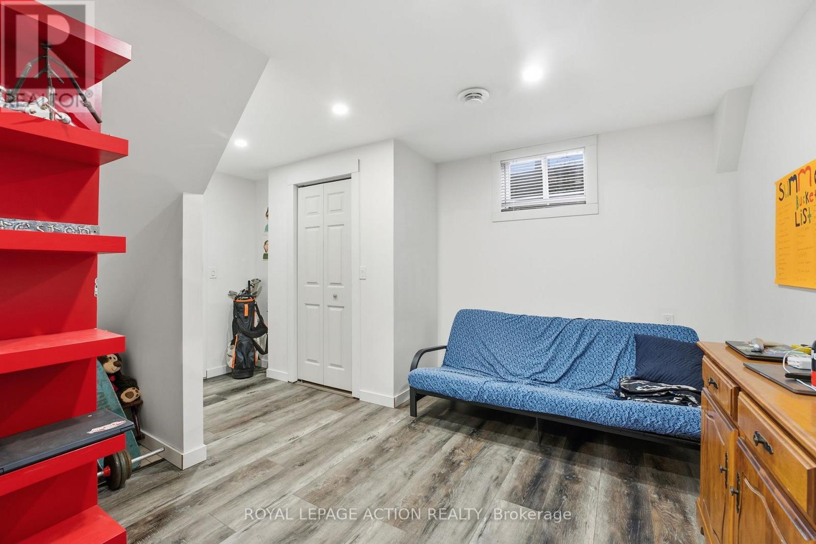 33 Dufferin Street, Brant, ON - Indoor