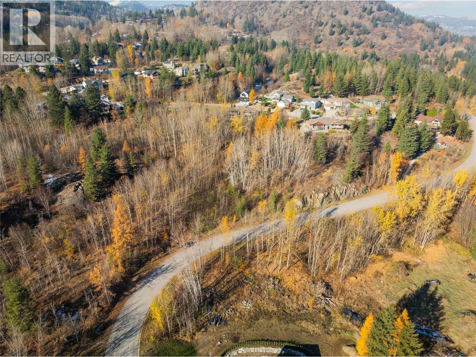 220 Whitman Way, Warfield, BC