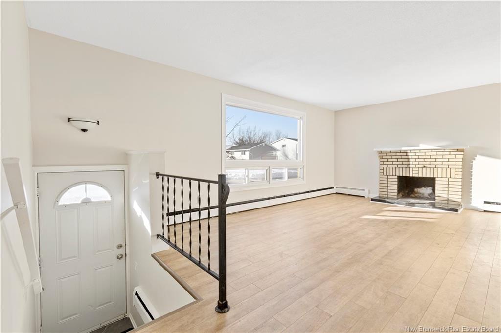 25-27 Whitney Ave, Moncton, NB