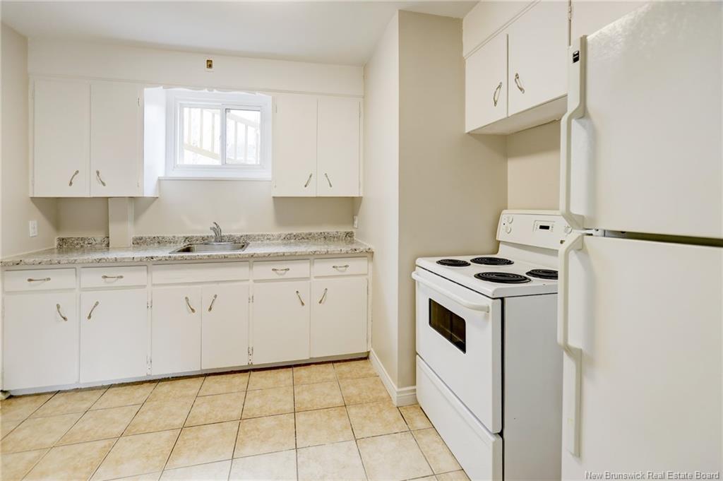 25-27 Whitney Ave, Moncton, NB