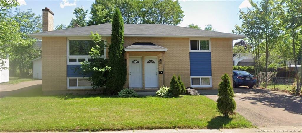 25-27 Whitney Ave, Moncton, NB