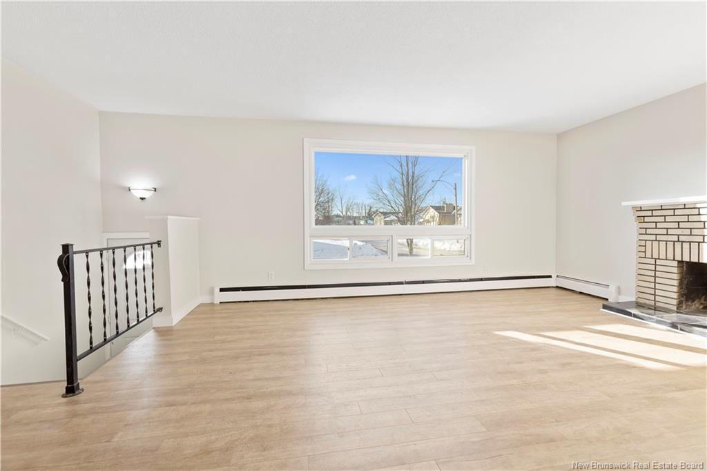 25-27 Whitney Ave, Moncton, NB