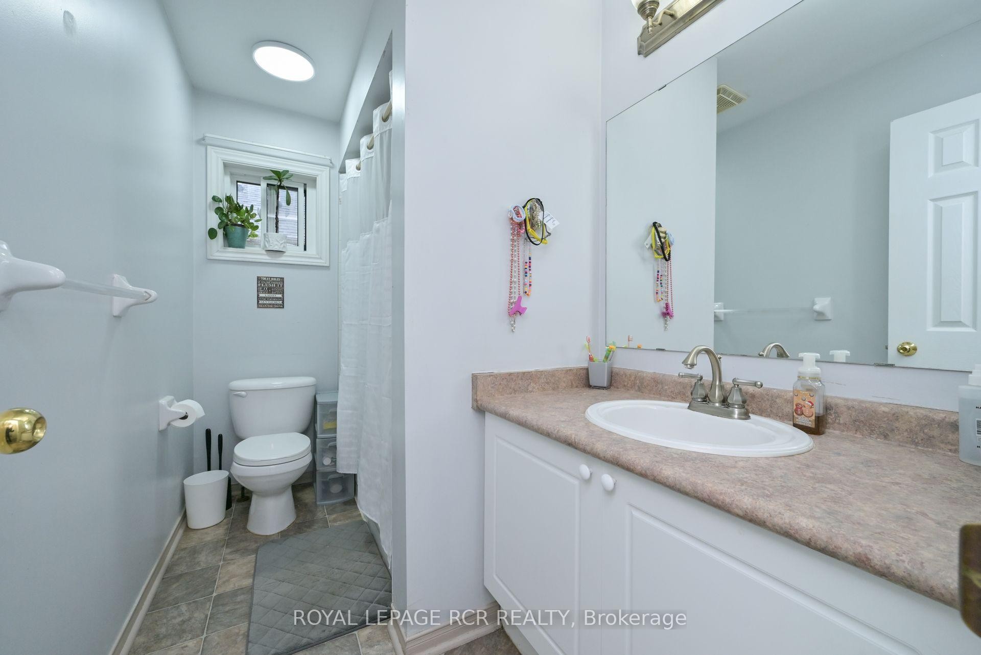121 Dyer Drive, Wasaga Beach, ON - Indoor Photo Showing Bathroom