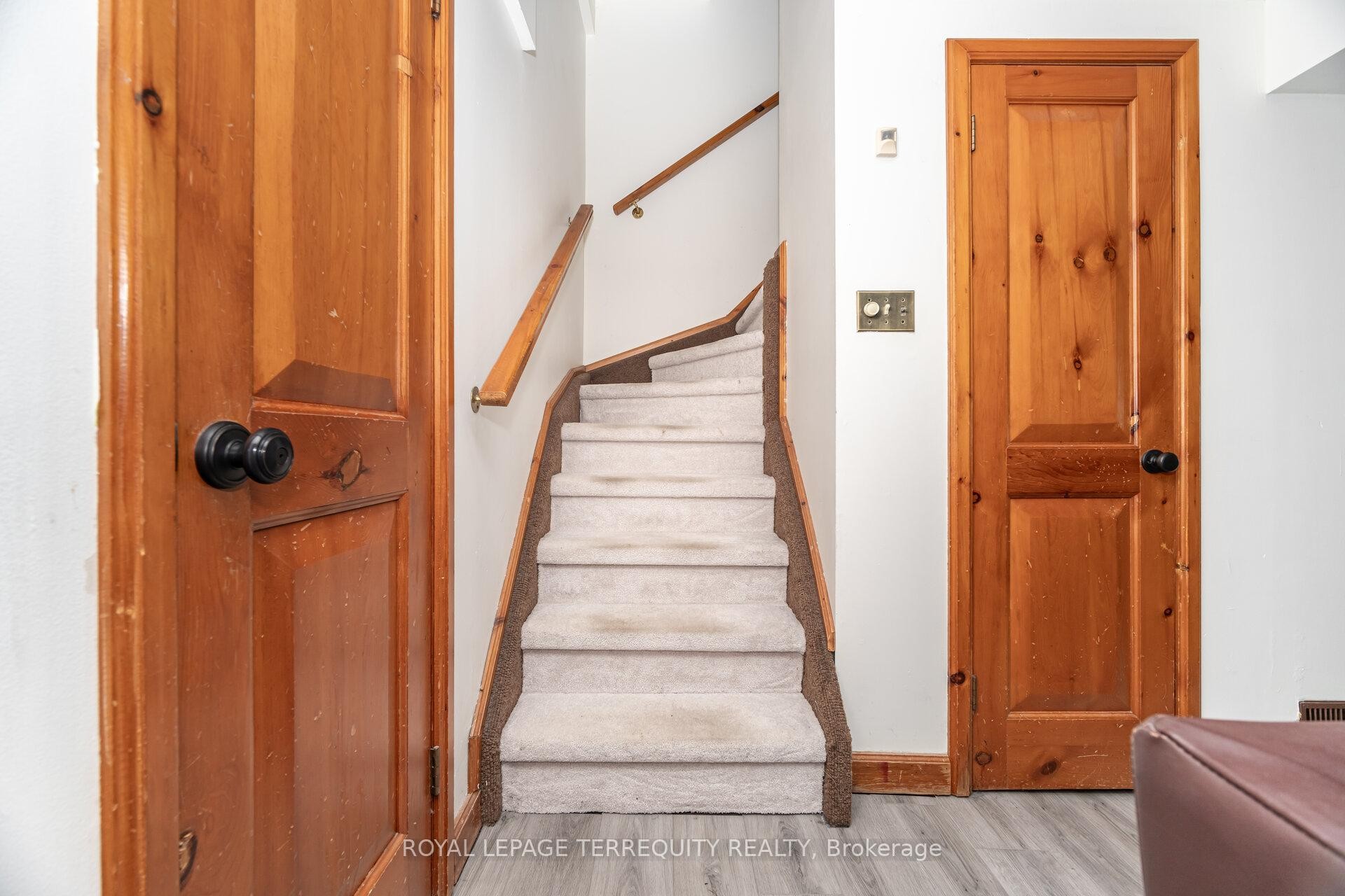 4085 Wheelwright Crescent, Mississauga, ON - Indoor Photo Showing Other Room