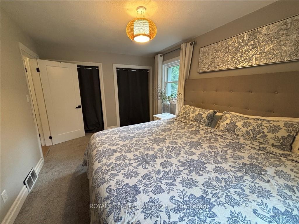 104 Diltz Road, Haldimand, ON - Indoor Photo Showing Bedroom